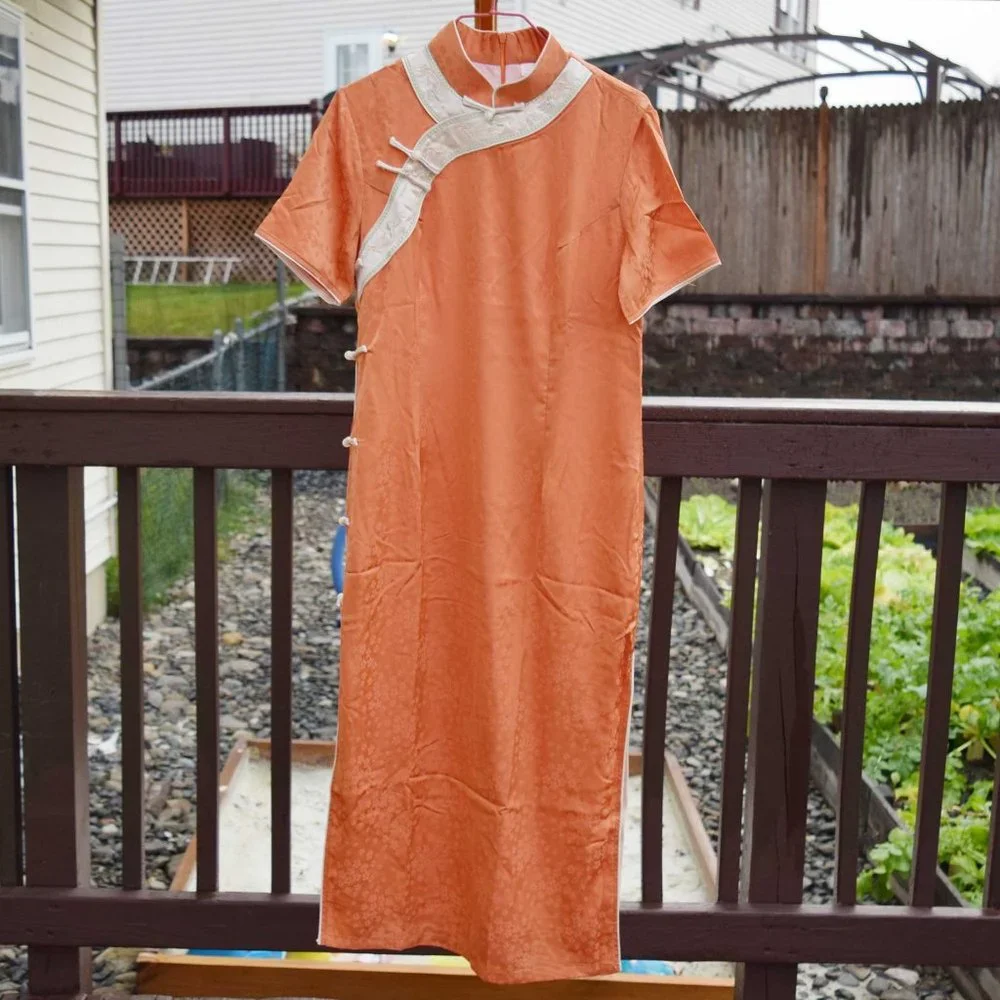 【SOLD】Orange Flower Qipao Dress - Chinese Traditional Cheongsam - Picture 1 of 6